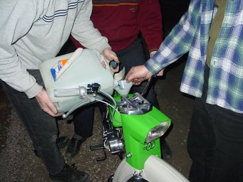 Tankki täyteen! (183247 tavua) Tankki täyteen! (183247 tavua)